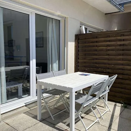 Daire Mansarde Avec Terrasse A 100m De La St-guirec, Ploumanac'h - Fr-1-368-161 *
